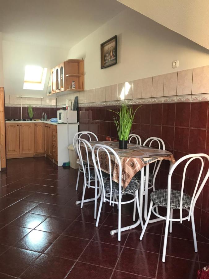 Edu Apartman Hajdúszoboszló Dış mekan fotoğraf