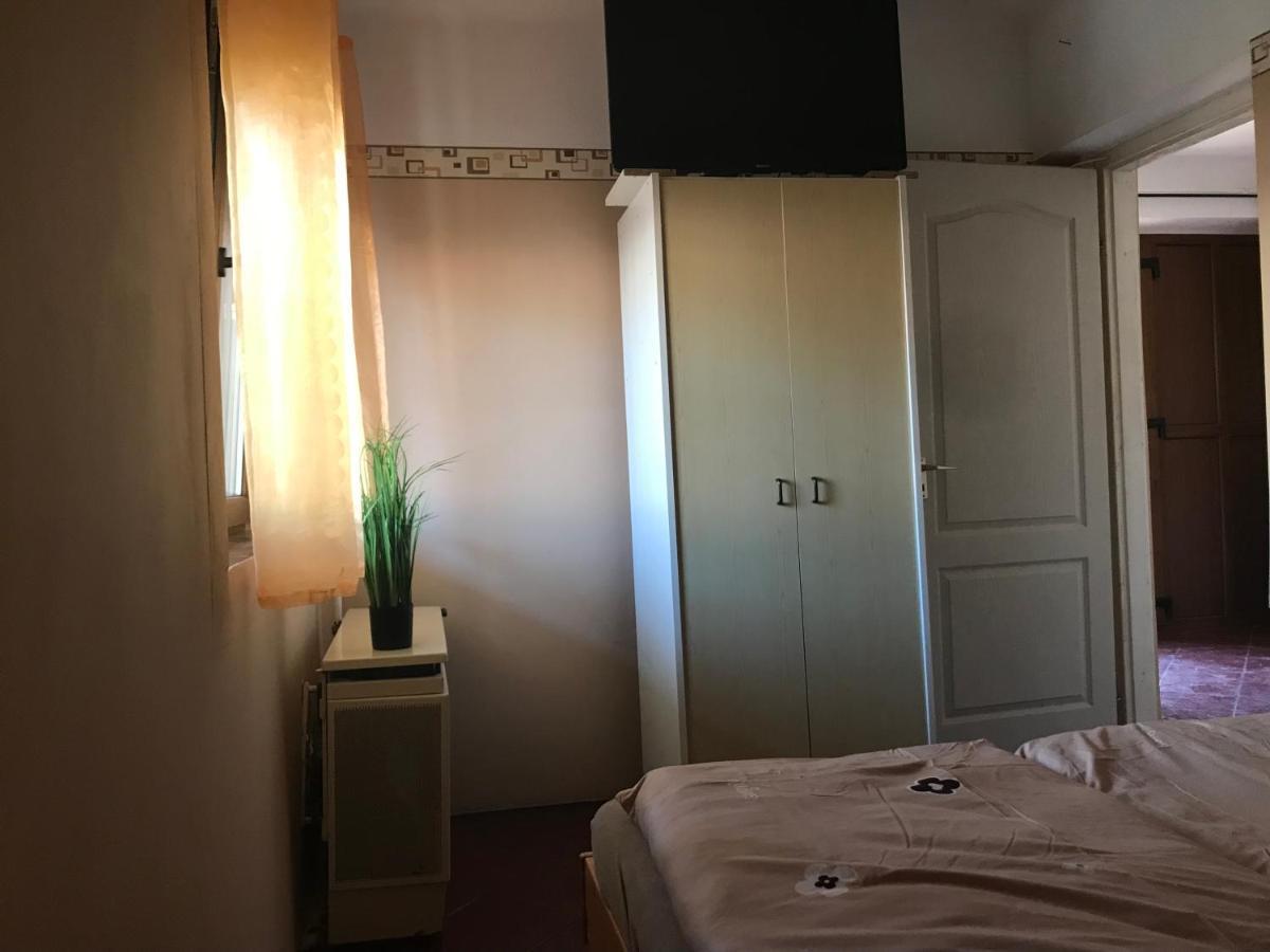 Edu Apartman Hajdúszoboszló Dış mekan fotoğraf