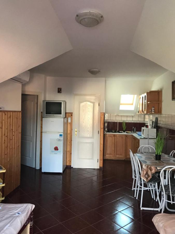 Edu Apartman Hajdúszoboszló Dış mekan fotoğraf