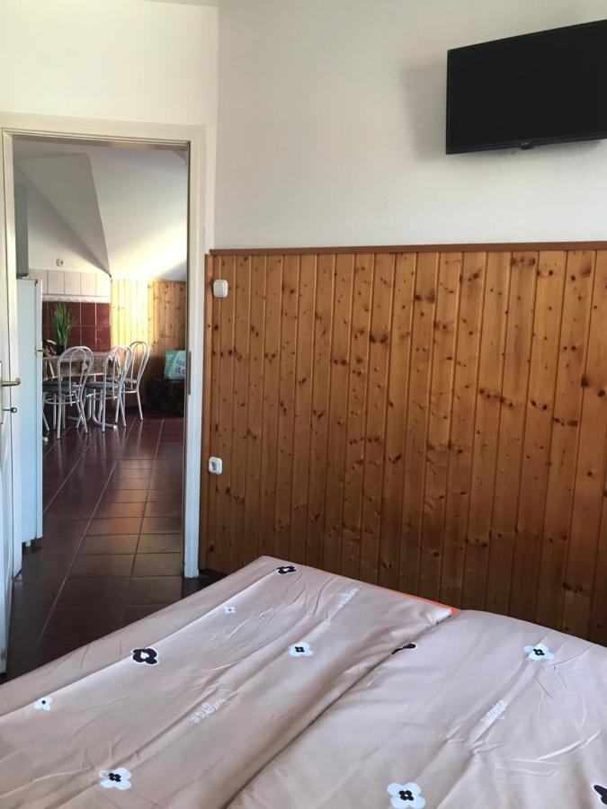 Edu Apartman Hajdúszoboszló Dış mekan fotoğraf
