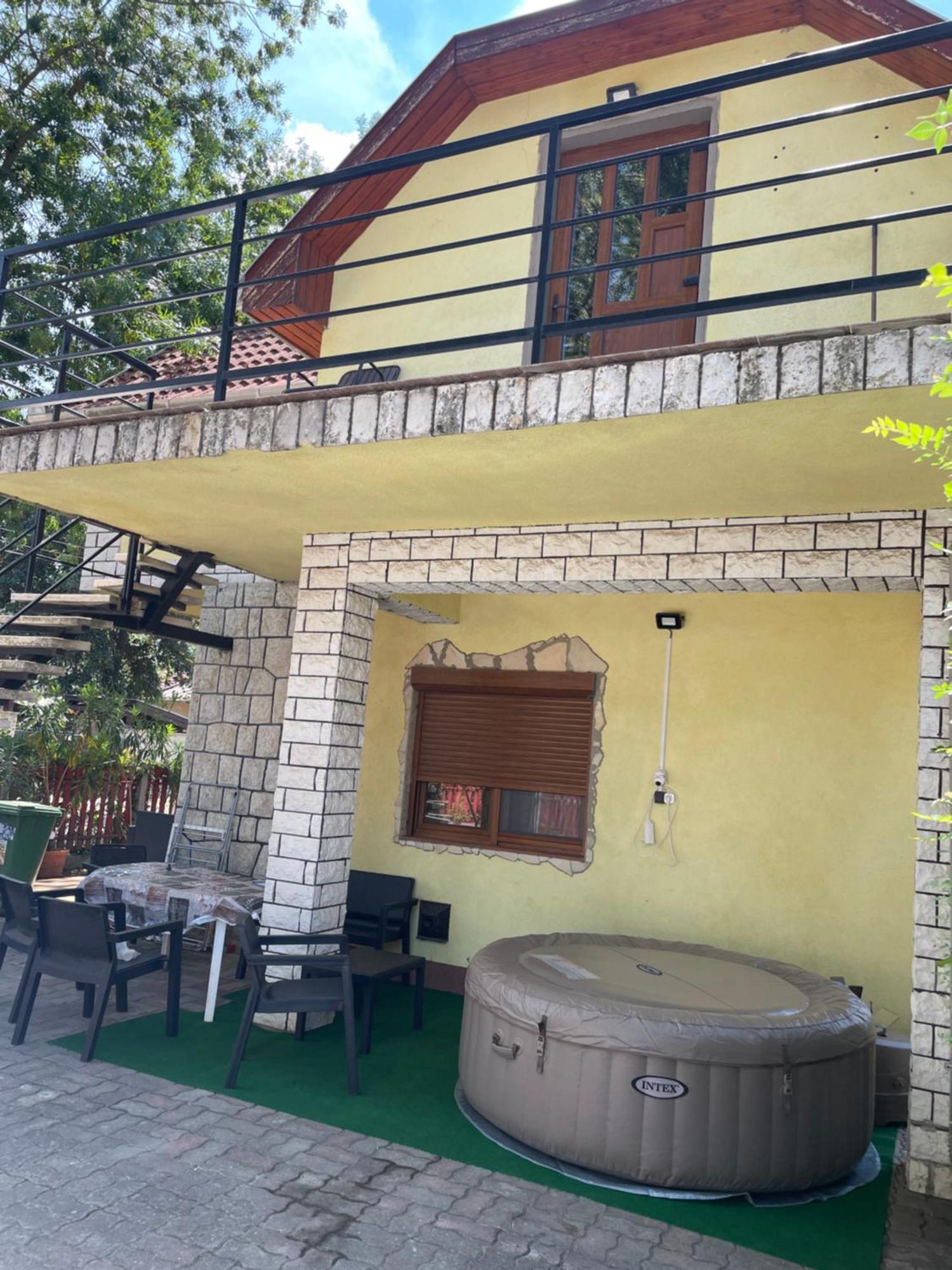 Edu Apartman Hajdúszoboszló Dış mekan fotoğraf